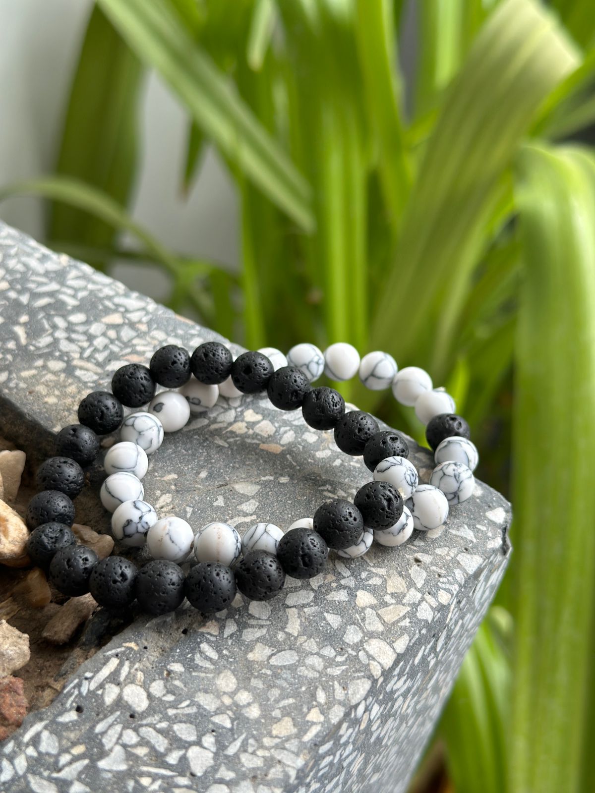 Lava & Howlite Beaded Bracelet Set